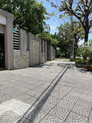 thừa công năng, chính chủ bán căn biệt thự siêu đẹp khu đô thị nam việt á - giai đoạn 1