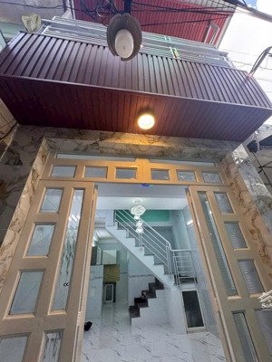hẻm 3m nguyễn suý, 3.2x9m, 1 lầu đúc, nhà mới 100% , giá 3.55 tỷ tl