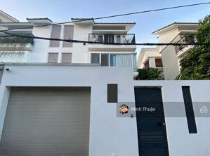 cần tiền bán gấp biệt thự khu compound trần não - 3 tầng - 209m2 - giá bán: 41 tỷ
