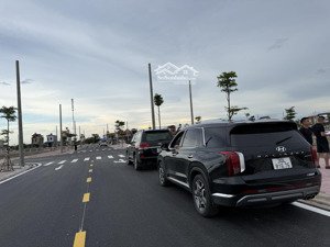 đất đấu giá , phân lô , vỉa hè