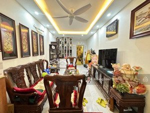 bán nhà phố kim mã thượng - ba đình dt 35m2 6 tầng thang máy - ngõ thông - nhà đẹp ở ngay