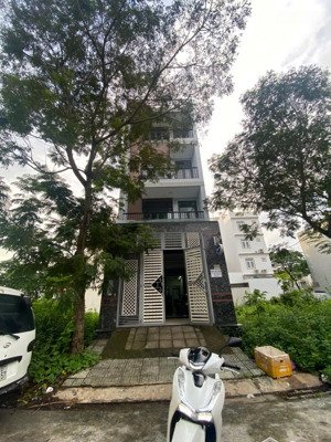 bán căn hộ dịch vụ kdc phong phú - bình chánh - 100m2 nhỉnh 9tỷ thương lượng