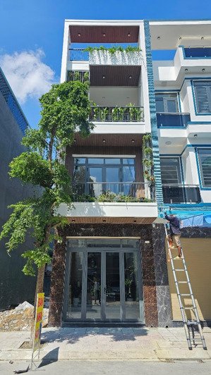 nhà phô hoàn công: 5tỷ500_72m2_nhà 3 lầu full nội thất kdc đẹp gần vòng xoay ngã 6 an phú, thuận an