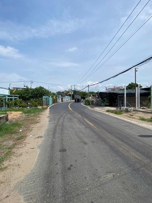 bán gấp lô đất đ. mương thuỷ, vĩnh mỹ, châu đốc, an giang. gần chợ châu long, 550tr/120m2, shr