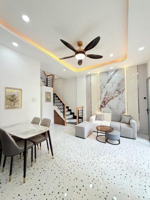 nhà riêng 3pn, 2wc tại nguyễn đình chiểu, phường 4, phú nhuận, 5,3 tỷ vnd, 40m2