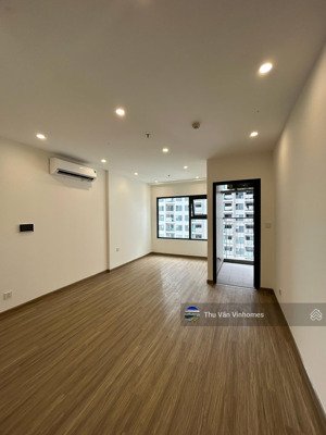 chính chủ bán căn studio tòa sa1, giá 2.2 tỷ, tầng trung, khu sakura, vinhomes smart city