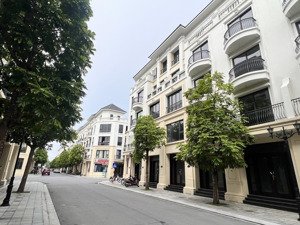 bán gấp : rẻ nhất thị trường căn liền kề san hô 56m2 giá hơn 8 tỷ, sát biển và công viên.