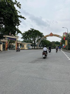 bán 89m2 đất cổ loa, cách 1 nhà ra hồ điều hoà, ngõ ô tô tránh, chỉ hơn 8 tỷ.