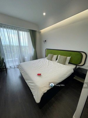 cần bán căn studio hillside phú quốc giá tốt chỉ 1 tỷ 950 triệu. dt 31,7m2. full nội thất.