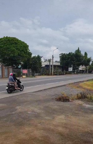 bán nền ql 20 ,ngọc định, đất thổ mt kinh doanh định quán đồng nai