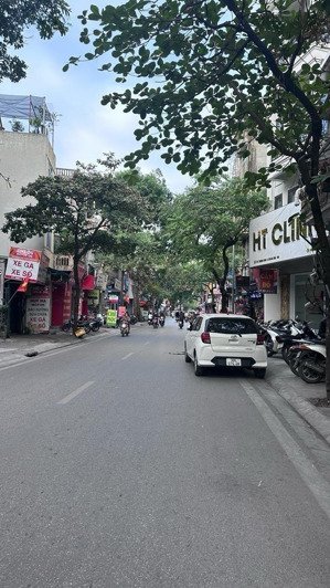 siêu hot - mặt phố trương định sầm uất - đắc địa kinh doanh- giao thông thuận tiện-78m2 chỉ 21,5 tỷ