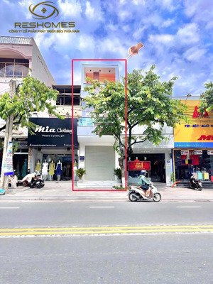 cho thuê nhà nguyên căn 1 trệt 2 lầu mặt tiền đường 30/04 ngay trường ngô quyền giá chỉ 18 triệu