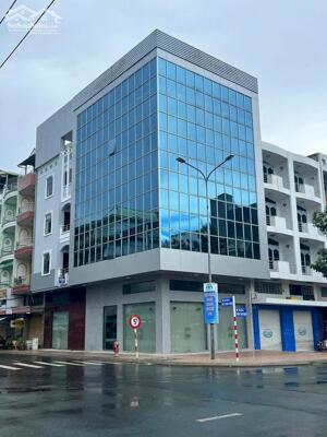Cho thuê tòa nhà góc 2 MT Trần Văn Khéo