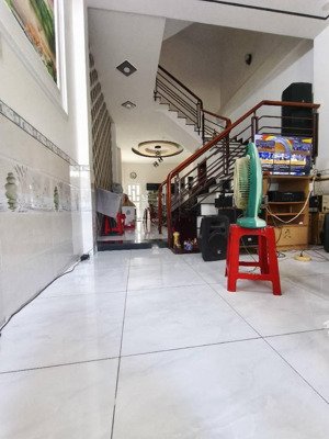 bán nhà 4 tầng - xe tải vào tận nơi - thới an, q12 gần ta13, chợ, sân bóng, hồ bơi chỉ 500