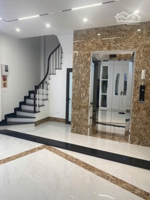 bán nhà tuyệt đẹp ngõ 110 trần duy hưng lô góc 48m2, 6 tầng, th máy, full nt,gần hồ nhỉnh 11 tỷ