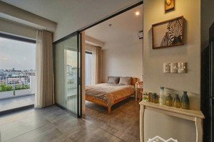 cho thuê căn hộ ban công, máy giặt riêng khắp quận 1 gần nhà thờ đức bà, cầu ba son, hầm thủ thiêm