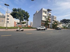bán 2 miếng đất 180m2, full thổ cư, hẻm xe hơi rộng rãi đường tây lân, nhỉnh 10tỷ, lh 