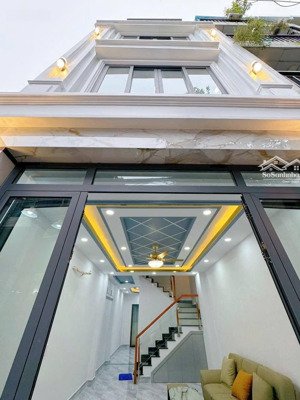 chủ cần bán gấp nhà nguyễn văn nguyễn, p tân định quận 1. dt 75,9m2/3tỷ890. đang cho thuê 29tr/th