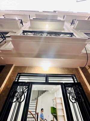 SIÊU PHẨM NHÀ MỚI - PHẠM VĂN ĐỒNG- FULL NỘI THẤT - 40M RA MẶT PHỐ GIÁP VÀNH ĐAI 3- 33m - Giá 7.25 tỷ