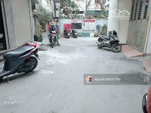 siêuphẩm - xã đàn-trung phụng - 42m2 x 6t -thang máy -nội thất tiền tỷ - ngõ thông rộng 3m- sát oto