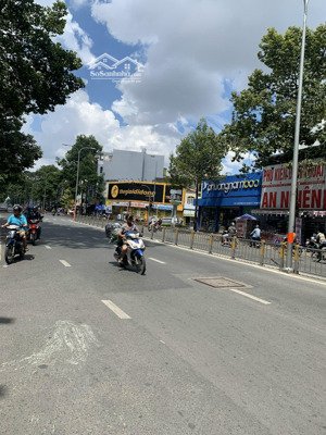 siêu rẻ, siêu đầu tư mặt tiền lê trọng tấn, dt: 28x60m (2330m2), giá cực sốc chỉ 155 tỷ