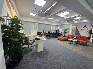 cho thuê văn phòng khu thảo điền dt 120m2 tầng trệt giá 22 triệu có sẵn fiout và nội thất