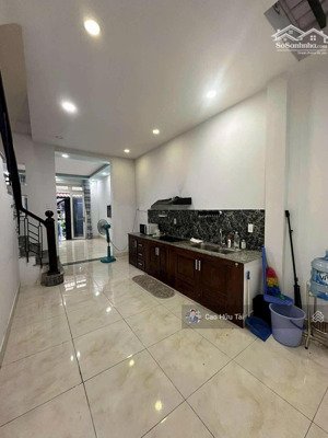 nhà đẹp giá tốt tại tân thới nhất q.12 2 tầng hẻm xe hơi chỉ 4.9 tỷ ở ngay không cần sửa. 65m2