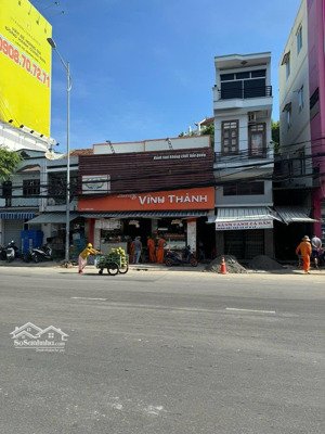 hàng hiếm bán nhà mặt đường kinh doanh thống nhất ngang 9m gần cây xăng 296m2 38 tỷ