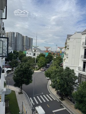 cho thuê nhà phố 126m2 hoàn thiện mới, có thang máy manhattan - vinhomes grand park giá 40 triệu