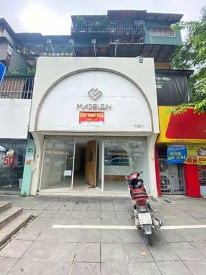 cho thuê nhà mặt phố phạm ngọc thạch, đống đa 2 tầng, mặt tiền 5.5m, kinh doanh mọi mô hình