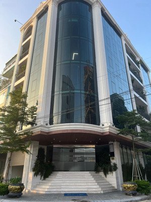 kim cương! bán nhà mặt phố trần thái tông -lô góc - 3270m2 x nhà c4 - mt 70m + gpxd 33 tầng