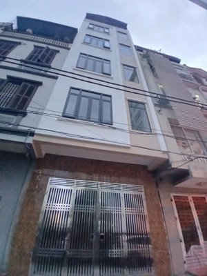 cc cần bán nhà mặt phố xuân quỳnh,trung hòa dt 89 m,mt 5 m x 7 t thang máy đẹp gía 42 tỷ