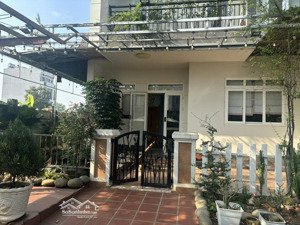 bds hvl nc - cho thuê biệt thự sân vườn full nt có thang máy park riverside liên phường q9