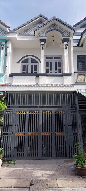 nhà kdc phú hồng thịnh, phường bình chuẩn, tp thuận an