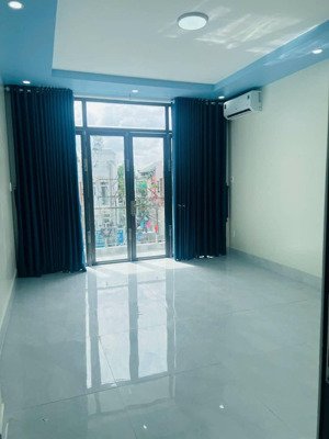 mặt tiền lạc long quân kinh doanh đa ngành 5 tầng đẹp nhỉnh 11 tỷ