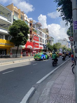 bán nhà mặt tiền 5 tầng khu kinh doanh nhà hàng. spa thẩm mỹ