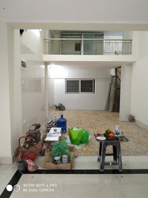 cho thuê căn hộ tập thể tầng 1 dt 65m 02 p. ngủ tiện ở, vp, kd online cách 5m mp thái thịnh láng hạ