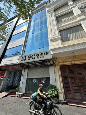 quá hiếm. bán gấp, nhà phú diễn. ô tô đỗ cửa, 7t thang máy, dòng tiền 70tr 1 tháng. 63m2*13 tỷ