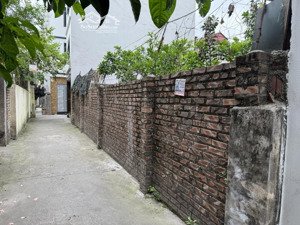 bán lô đất phúc lợi 60m gần phố chợ to, mặt tiền 5m, hậu nở đẹp, chỉ hơn 5 tỷ