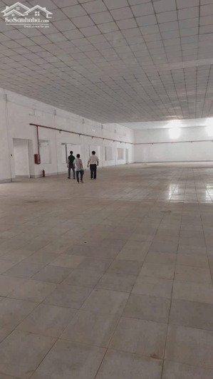 cần cho thuê 1500m2 nhà xưởng tân phú trung củ chi - pccc đầy đủ .