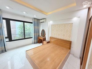 ccmn 17 phòng khép kín bùi xương trạch thang máy dòng tiền 920tr/năm 8 tầng 15.9 tỷ