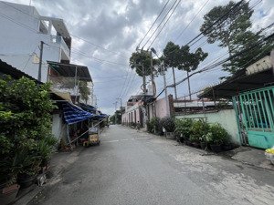 bán nhà mặt phố linh đông thủ đức 114m2 giá 12 tỷ, ngang 6,8m