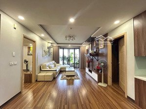 chính chủ gửi bán căn hộ 3pn diện tích 85m2 tại vinhomes d''capitale trần duy hưng giá nhỉnh 8 tỷ