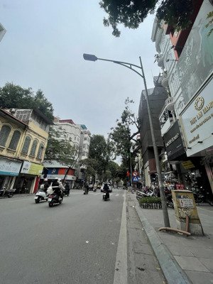 (hạ 9 tỷ bán gấp) nhà mặt phố phố huế - hai bà trưng, giáp hoàn kiếm, 190m2, mặt tiền rộng, 138 tỷ