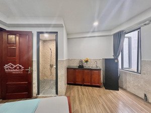 phòng cửa sổ mới xây, bảo vệ 24/7 gần phú mỹ hưng q. 7