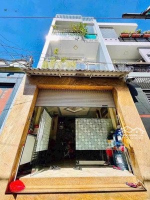 4x12m, trệt 2 lầu sân thượng 3pn 2wc phòng thờ phòng giặt
