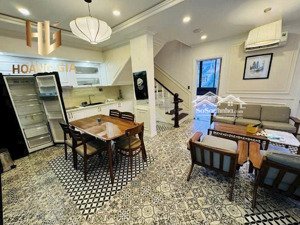 bán biệt thự song lập góc 2 mặt tiền đường số 17 khu nam viên - phú mỹ hưng quận 7