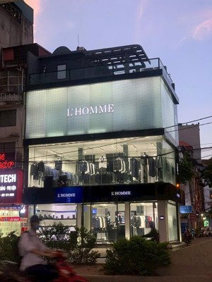 cho thuê nhà mặt phố nguyễn văn tuyết, dt 170m2 tầng 2, mặt tiền 8m, khu vực đông dân, vỉa hè