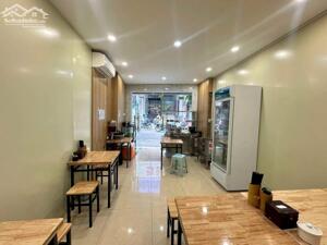 Bán nhà mặt phố Chùa Láng, Đống Đa 21 tỷ 85m2 xây 3 tầng kinh doanh cực tốt