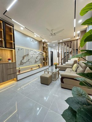 cực net! phân lô yên lãng, 2 ôtô tránh, vỉa hè, nhà đẹp, full nội thất, kinh doanh, thang máy, 67m2